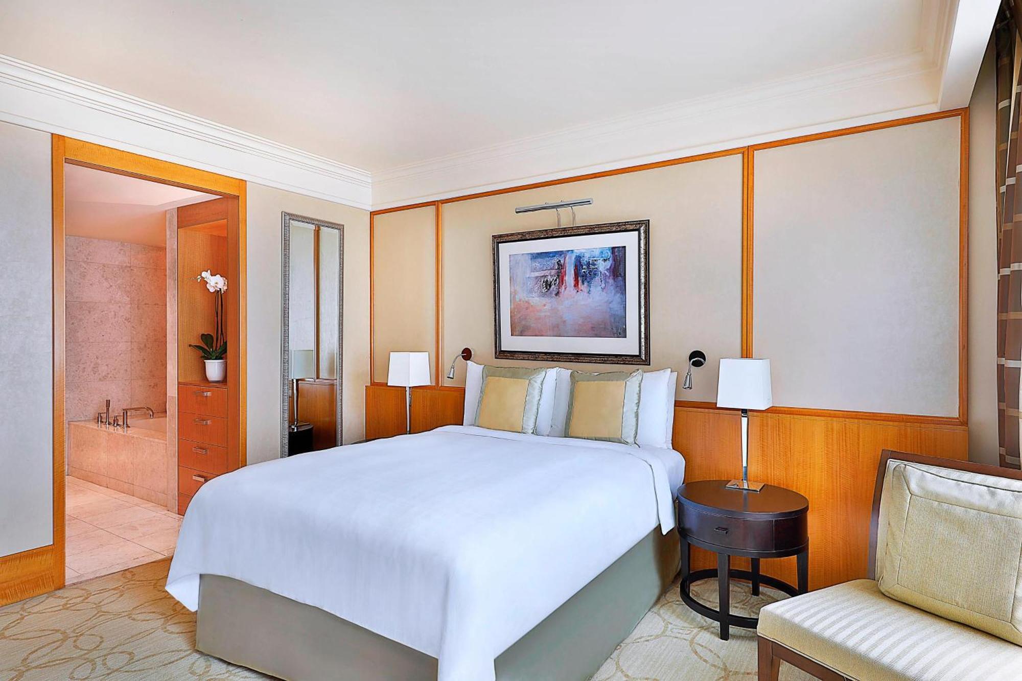 Deluxe Two-Bedroom Apartment